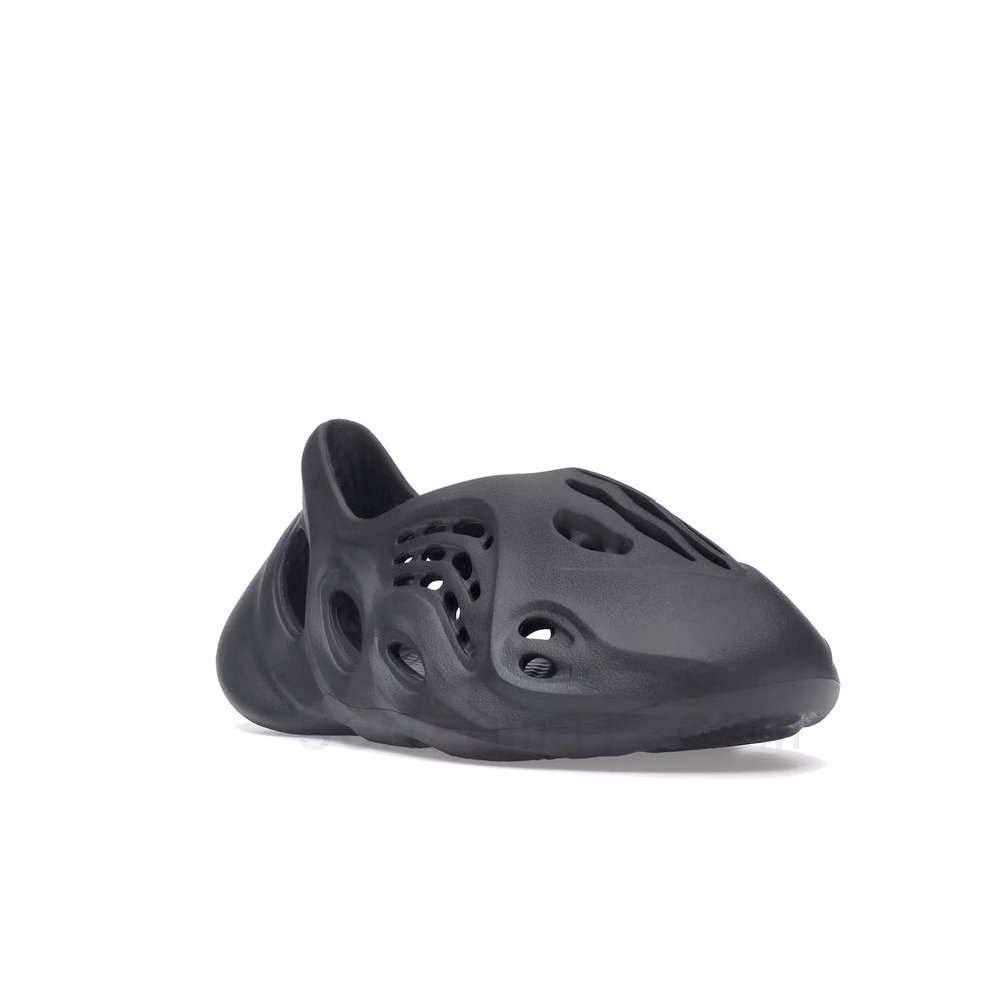 (image for) In Saldi adidas Yeezy Foam RNR Onyx F08161031-01012